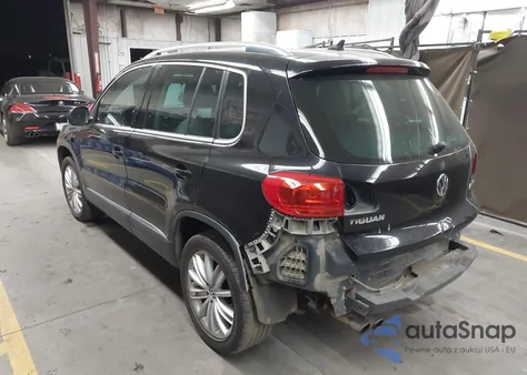 2012 Volkswagen Tiguan Se z USA, uszkodzony, nr VIN WVGAV7AX7CW607956